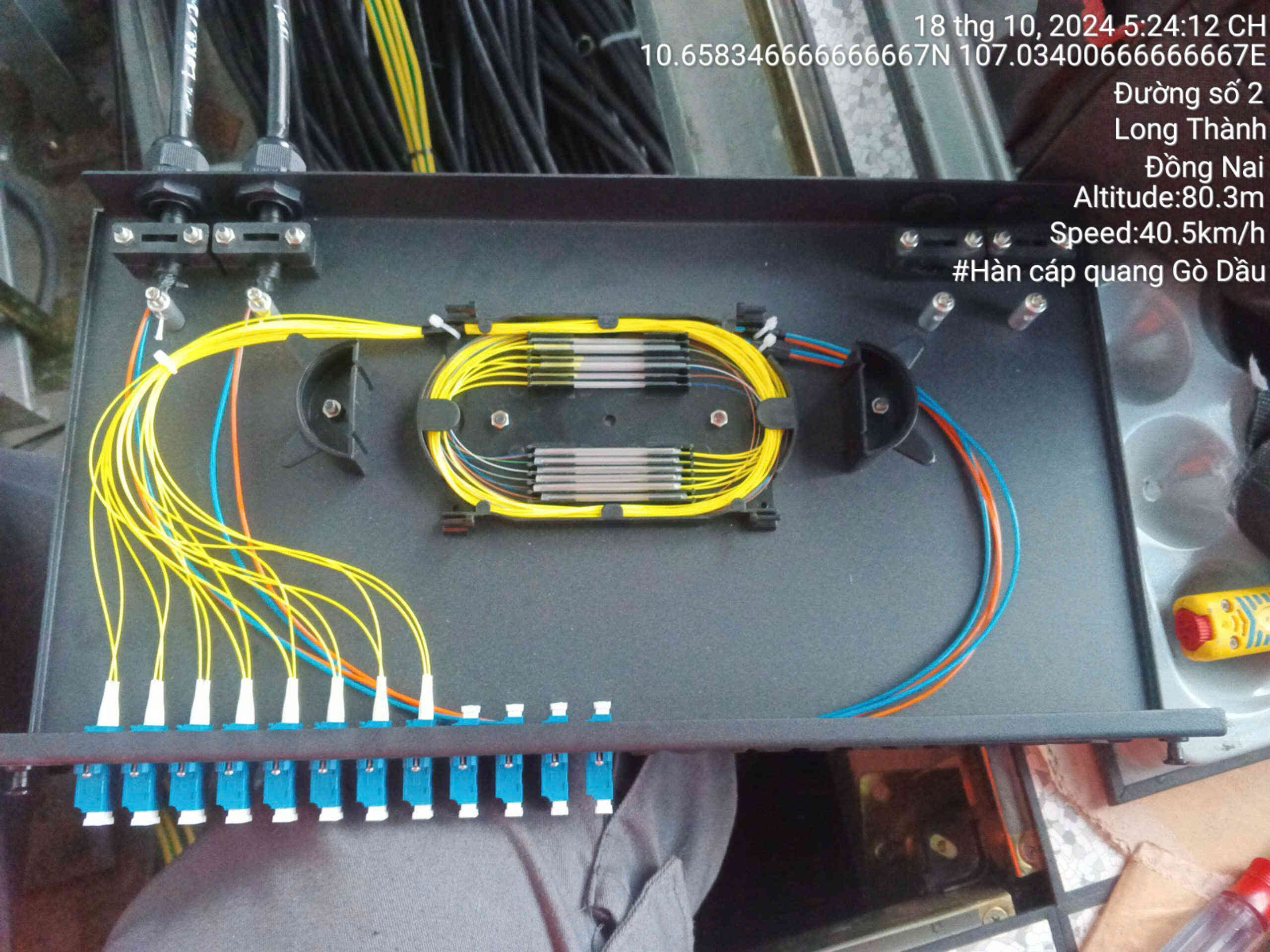 Hàn cáp quang ODF gắn RACK